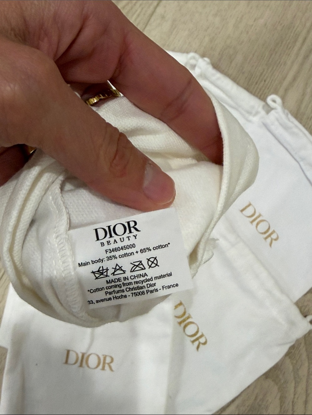 Dior Cream Drawstring Pouches with Gold Logo - Set of 7 - Picture 5 of 9